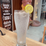 SODA CON HIELO Y LIMON